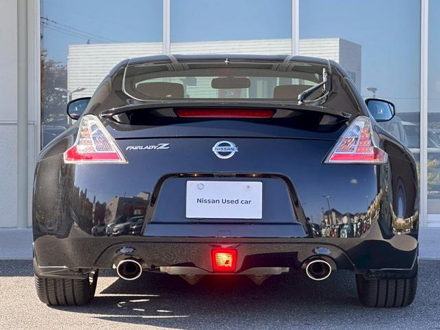 フェアレディＺ バージョンＴ　７速ＡＴ　　　７型ナビ　ＢＯＳＥサウンド　バックカメラ　オレンジレザーシート　パワーシート　シートヒータ　パドルシフト　ＥＴＣ　　　純正ＡＷ　　　ＨＩＤヘッドライト（27枚目）