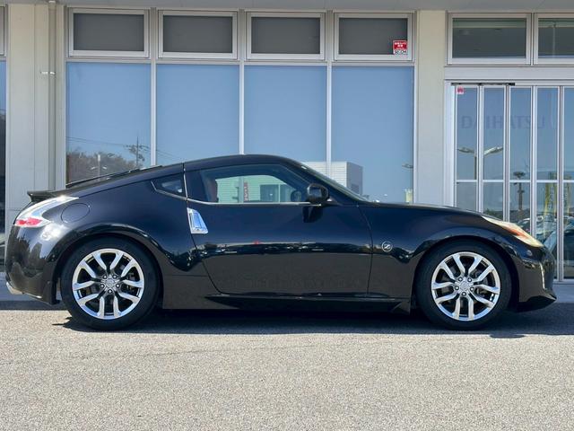 フェアレディＺ バージョンＴ　７速ＡＴ　　　７型ナビ　ＢＯＳＥサウンド　バックカメラ　オレンジレザーシート　パワーシート　シートヒータ　パドルシフト　ＥＴＣ　　　純正ＡＷ　　　ＨＩＤヘッドライト（30枚目）