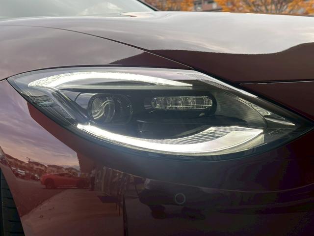 フェアレディＺ バージョンＳＴ　ＭＹ２５　９速ＡＴ　ＮＩＳＭＯマフラ　ドラレコ前後　ＯＰセキュリティ　キッキングプレート　トノカバー　ＢＯＳＥサウンド　１９インチＡＷ　シートヒータ　パワーシート　ＮＣナビ　フルセグＴＶ　バックカメラ（28枚目）