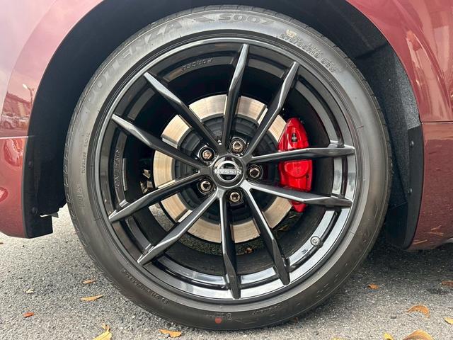 フェアレディＺ バージョンＳＴ　ＭＹ２５　９速ＡＴ　ＮＩＳＭＯマフラ　ドラレコ前後　ＯＰセキュリティ　キッキングプレート　トノカバー　ＢＯＳＥサウンド　１９インチＡＷ　シートヒータ　パワーシート　ＮＣナビ　フルセグＴＶ　バックカメラ（29枚目）