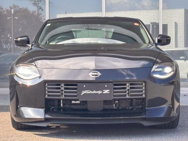 フェアレディＺ バージョンＳＴ　ＭＹ２４　９速ＡＴ　ＮＩＳＭＯマフラ　ドラレコ前後　ＯＰセキュリティ　キッキングプレート　トノカバー　ラゲッジカーペット　ＢＯＳＥサウンド　１９インチＡＷ　シートヒータ　パワーシート　ナビ　Ｂカメラ（33枚目）