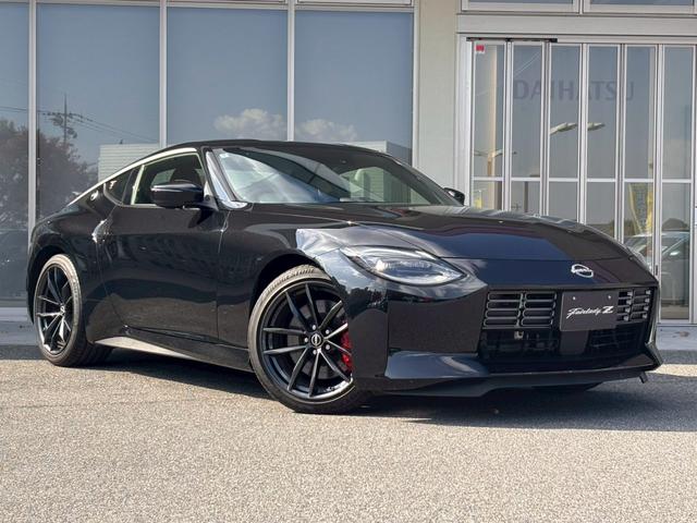 フェアレディＺ バージョンＳＴ　ＭＹ２４　９速ＡＴ　ＮＩＳＭＯマフラ　ドラレコ前後　ＯＰセキュリティ　キッキングプレート　トノカバー　ラゲッジカーペット　ＢＯＳＥサウンド　１９インチＡＷ　シートヒータ　パワーシート　ナビ　Ｂカメラ（34枚目）