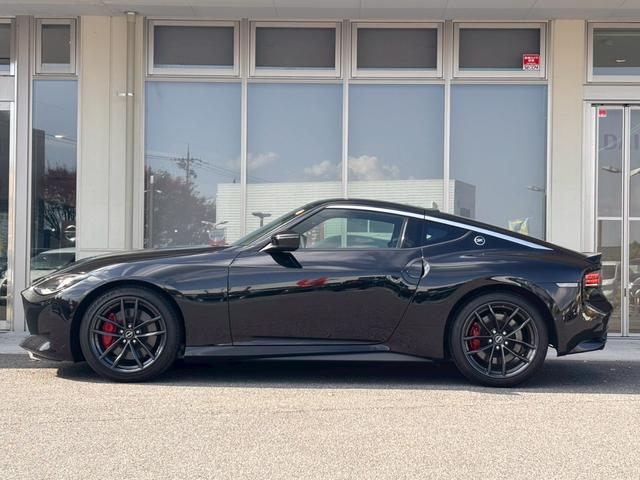 フェアレディＺ バージョンＳＴ　ＭＹ２４　９速ＡＴ　ＮＩＳＭＯマフラ　ドラレコ前後　ＯＰセキュリティ　キッキングプレート　トノカバー　ラゲッジカーペット　ＢＯＳＥサウンド　１９インチＡＷ　シートヒータ　パワーシート　ナビ　Ｂカメラ（38枚目）