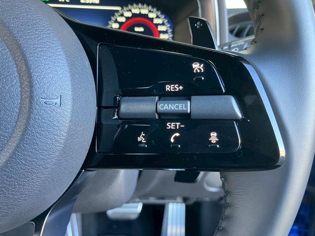 フェアレディＺ バージョンＳＴ　９速ＡＴ　ＮＣナビ　フルセグＴＶ　ＢＯＳＥサウンド　シートヒータ　パワーシート　レイズ製１９インチ純正ＡＷ　バックカメラ　ＬＥＤヘッドライト　踏み間違い防止　ＥＴＣ２．０　パドルシフト（13枚目）