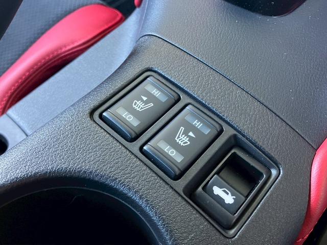 フェアレディＺ バージョンＳＴ　９速ＡＴ　ＮＣナビ　フルセグＴＶ　ＢＯＳＥサウンド　シートヒータ　パワーシート　レイズ製１９インチ純正ＡＷ　バックカメラ　ＬＥＤヘッドライト　踏み間違い防止　ＥＴＣ２．０　パドルシフト（16枚目）