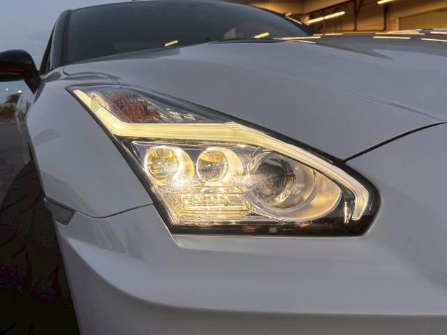 ＧＴ－Ｒ ニスモ　後期型　室内展示　ＮＩＳＭＯスポリセ　専用レカロシート　フジツボ製チタンマフラ　ＢＯＳＥサウンド　サッチャム盗難防止　アドバンネオバタイヤ　ＬＥＤヘッドライト　ＮＩＳＭＯフロアマット　カーボンウィング（26枚目）