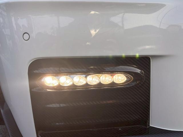 ＧＴ－Ｒ ニスモ　後期型　室内展示　ＮＩＳＭＯスポリセ　専用レカロシート　フジツボ製チタンマフラ　ＢＯＳＥサウンド　サッチャム盗難防止　アドバンネオバタイヤ　ＬＥＤヘッドライト　ＮＩＳＭＯフロアマット　カーボンウィング（27枚目）