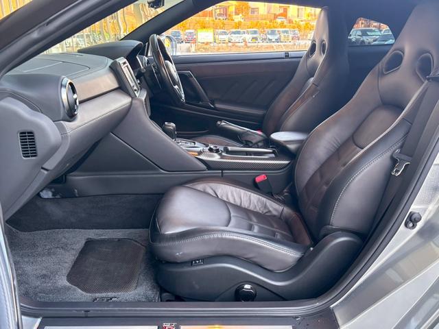 ����Ȃ��猩��R�b�N�s�b�g�́A���E�𐥔�����đ̊����Ă݂ĉ�����