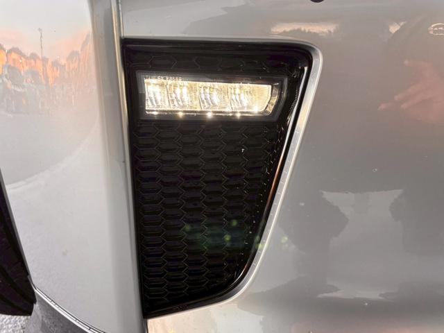 �f�C�^�C�������v�͒��Ԃ̎��F�������߂邽�߁A���ɓ܂��[��ꎞ�ɑ��̃h���C�o�[�Ɏԗ���F��������̂ɖ𗧂��܂��B