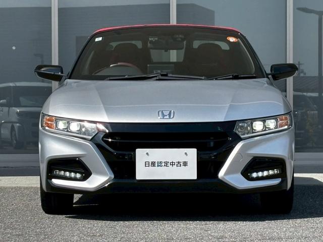 ���ʂ��猩���p���X�|�[�c�J�[�Ƃ������f�U�C���ł����������ł��ˁB