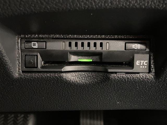 プリウス Sセーフティプラス フルセグ メモリーナビ DVD再生 ミュージックプレイヤー接続可 バックカメラ 衝突被害軽減システム ETC ドラレコ LEDヘッドランプ(18枚目)