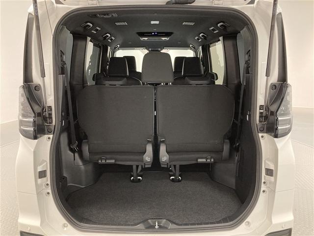 ヴォクシー ハイブリッドS-Z DVD再生 ミュージックプレイヤー接続可 後席モニター バックカメラ 衝突被害軽減システム ETC 両側電動スライド LEDヘッドランプ 乗車定員7人 3列シート ワンオーナー(6枚目)