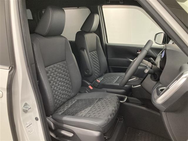 ヴォクシー ハイブリッドS-Z DVD再生 ミュージックプレイヤー接続可 後席モニター バックカメラ 衝突被害軽減システム ETC 両側電動スライド LEDヘッドランプ 乗車定員7人 3列シート ワンオーナー(9枚目)