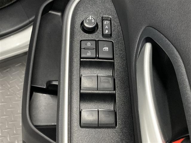 ヴォクシー Ｓ－Ｚ　ＤＶＤ再生　ミュージックプレイヤー接続可　後席モニター　バックカメラ　衝突被害軽減システム　ＥＴＣ　両側電動スライド　ＬＥＤヘッドランプ　乗車定員７人　３列シート　ワンオーナー（22枚目）