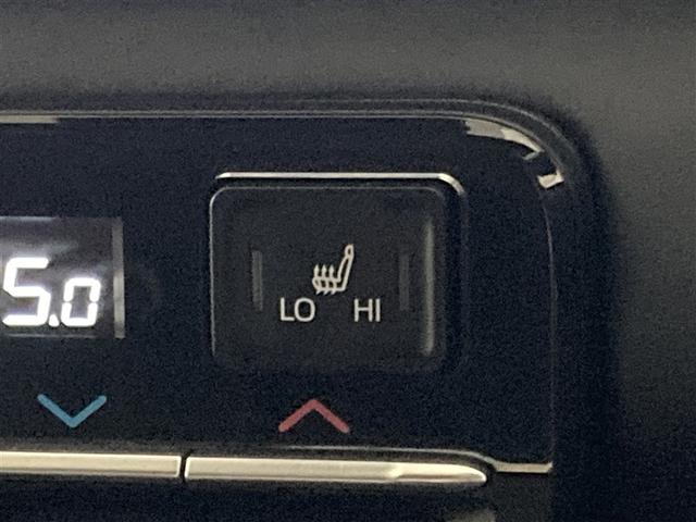 ヴォクシー Ｓ－Ｚ　ＤＶＤ再生　ミュージックプレイヤー接続可　後席モニター　バックカメラ　衝突被害軽減システム　ＥＴＣ　両側電動スライド　ＬＥＤヘッドランプ　乗車定員７人　３列シート　ワンオーナー（24枚目）