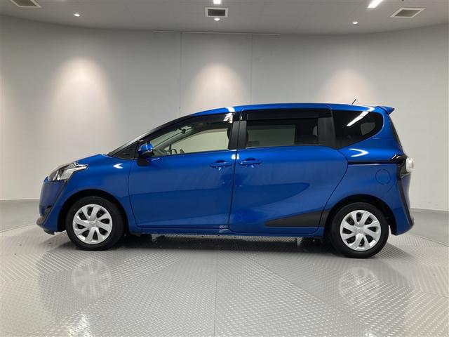 シエンタ Ｇ　フルセグ　メモリーナビ　ＤＶＤ再生　ミュージックプレイヤー接続可　バックカメラ　衝突被害軽減システム　ＥＴＣ　両側電動スライド　ウオークスルー　乗車定員７人　３列シート　ワンオーナー（5枚目）