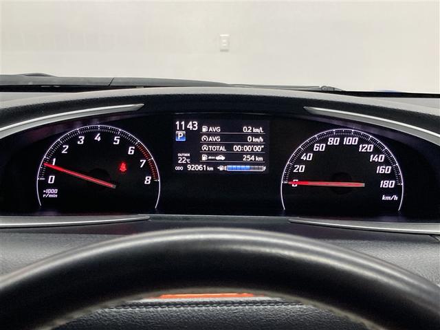 シエンタ Ｇ　フルセグ　メモリーナビ　ＤＶＤ再生　ミュージックプレイヤー接続可　バックカメラ　衝突被害軽減システム　ＥＴＣ　両側電動スライド　ウオークスルー　乗車定員７人　３列シート　ワンオーナー（14枚目）