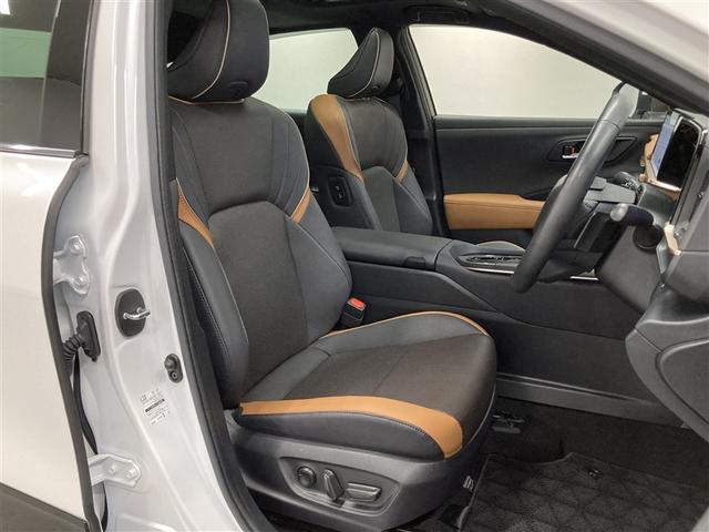 クラウンクロスオーバー ＲＳアドバンスド　革シート　サンルーフ　４ＷＤ　ミュージックプレイヤー接続可　バックカメラ　衝突被害軽減システム　ＥＴＣ　ドラレコ　ＬＥＤヘッドランプ　ワンオーナー（11枚目）