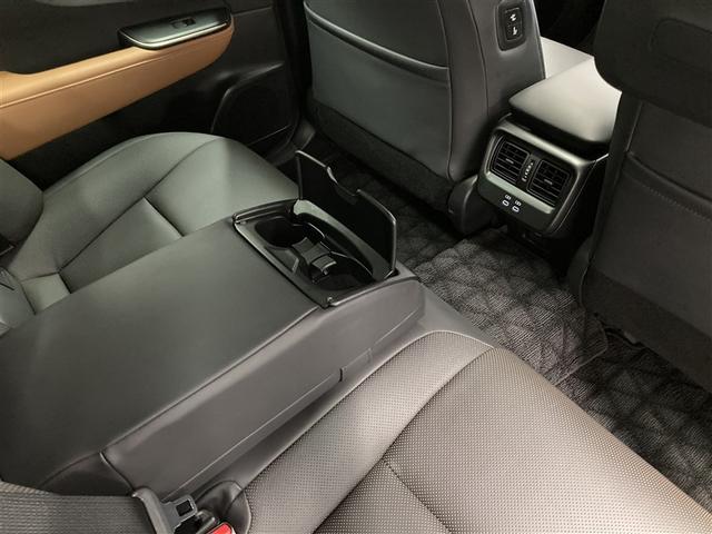 クラウンクロスオーバー ＲＳアドバンスド　革シート　サンルーフ　４ＷＤ　ミュージックプレイヤー接続可　バックカメラ　衝突被害軽減システム　ＥＴＣ　ドラレコ　ＬＥＤヘッドランプ　ワンオーナー（15枚目）