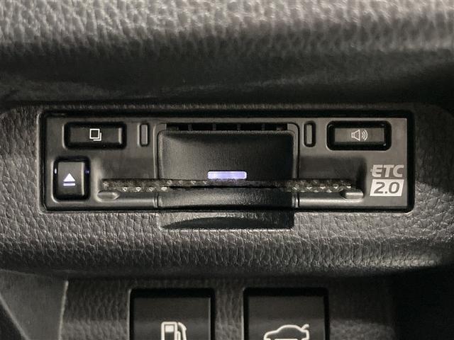 クラウンクロスオーバー ＲＳアドバンスド　革シート　サンルーフ　４ＷＤ　ミュージックプレイヤー接続可　バックカメラ　衝突被害軽減システム　ＥＴＣ　ドラレコ　ＬＥＤヘッドランプ　ワンオーナー（24枚目）