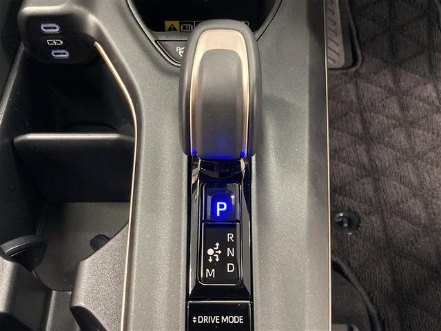 クラウンクロスオーバー ＲＳアドバンスド　革シート　サンルーフ　４ＷＤ　ミュージックプレイヤー接続可　バックカメラ　衝突被害軽減システム　ＥＴＣ　ドラレコ　ＬＥＤヘッドランプ　ワンオーナー（32枚目）