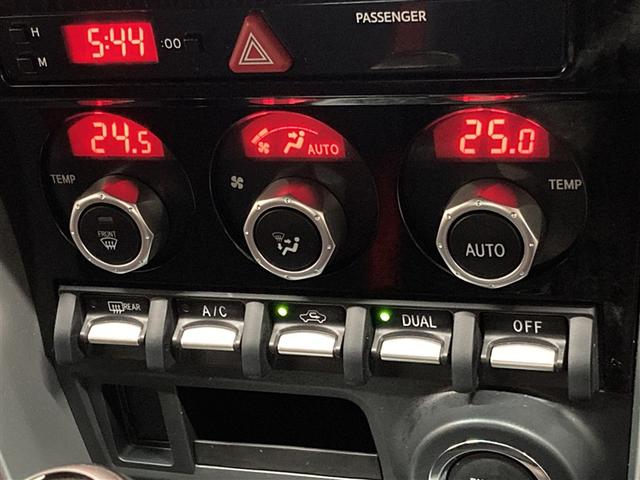 ８６ ＧＴ　フルセグ　メモリーナビ　ＤＶＤ再生　ミュージックプレイヤー接続可　バックカメラ　ＥＴＣ　ＬＥＤヘッドランプ（21枚目）