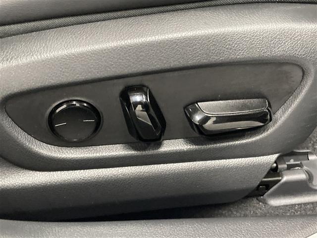 ＵＸ ＵＸ２５０ｈ　Ｆスポーツエモーショナルエクスプローラ　サンルーフ　ミュージックプレイヤー接続可　バックカメラ　衝突被害軽減システム　ＥＴＣ　ＬＥＤヘッドランプ（12枚目）