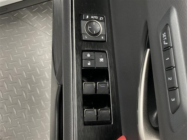 ＵＸ ＵＸ２５０ｈ　Ｆスポーツエモーショナルエクスプローラ　サンルーフ　ミュージックプレイヤー接続可　バックカメラ　衝突被害軽減システム　ＥＴＣ　ＬＥＤヘッドランプ（23枚目）