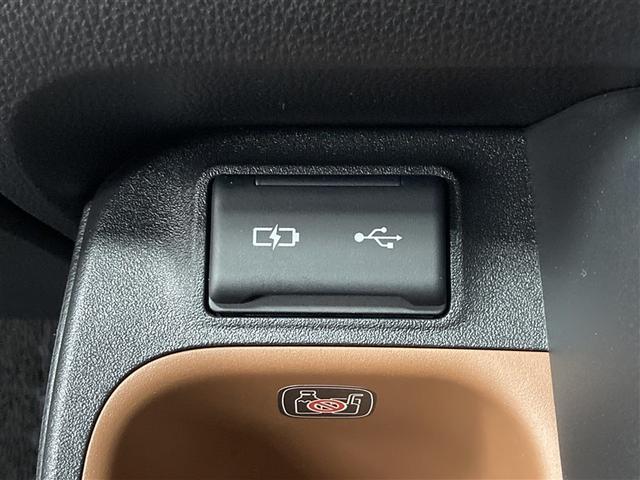 シエンタ ハイブリッドＺ　ミュージックプレイヤー接続可　バックカメラ　衝突被害軽減システム　ＥＴＣ　ドラレコ　両側電動スライド　ＬＥＤヘッドランプ　ウオークスルー　ワンオーナー（24枚目）