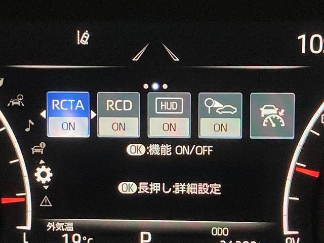 ランドクルーザー ＧＲスポーツ　革シート　サンルーフ　４ＷＤ　ＤＶＤ再生　ミュージックプレイヤー接続可　バックカメラ　衝突被害軽減システム　ＥＴＣ　ＬＥＤヘッドランプ　ワンオーナー　ディーゼル（19枚目）