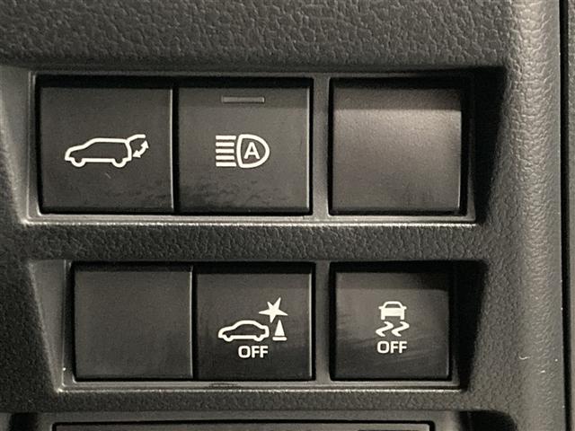 ランドクルーザー ＧＲスポーツ　革シート　サンルーフ　４ＷＤ　ＤＶＤ再生　ミュージックプレイヤー接続可　バックカメラ　衝突被害軽減システム　ＥＴＣ　ＬＥＤヘッドランプ　ワンオーナー　ディーゼル（23枚目）