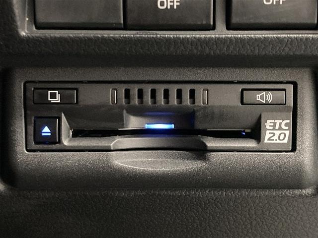 ランドクルーザー ＧＲスポーツ　革シート　サンルーフ　４ＷＤ　ＤＶＤ再生　ミュージックプレイヤー接続可　バックカメラ　衝突被害軽減システム　ＥＴＣ　ＬＥＤヘッドランプ　ワンオーナー　ディーゼル（24枚目）