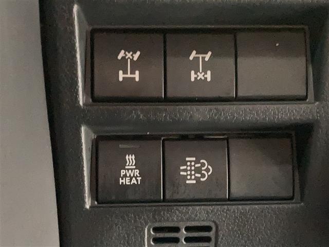 ランドクルーザー ＧＲスポーツ　革シート　サンルーフ　４ＷＤ　ＤＶＤ再生　ミュージックプレイヤー接続可　バックカメラ　衝突被害軽減システム　ＥＴＣ　ＬＥＤヘッドランプ　ワンオーナー　ディーゼル（25枚目）