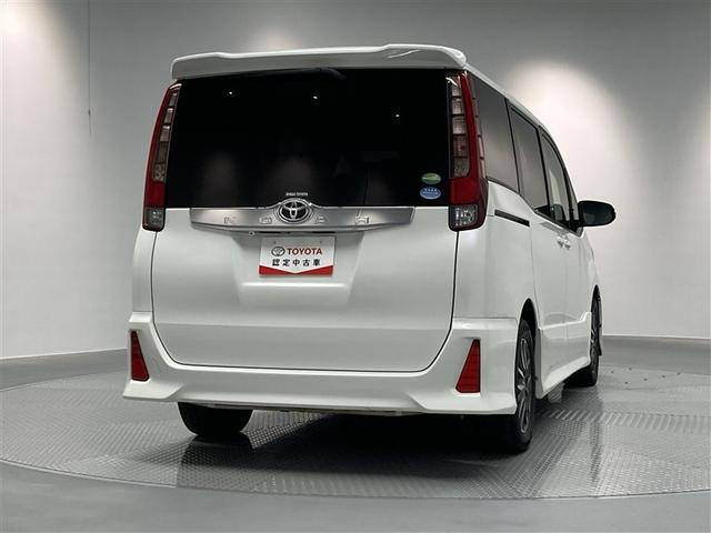 ノア Si フルセグ メモリーナビ DVD再生 ミュージックプレイヤー接続可 後席モニター ETC 電動スライドドア LEDヘッドランプ ウオークスルー 乗車定員7人 3列シート アイドリングストップ(6枚目)