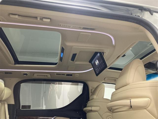 アルファード ３．５ＧＦ　革シート　サンルーフ　４ＷＤ　フルセグ　メモリーナビ　ＤＶＤ再生　ミュージックプレイヤー接続可　後席モニター　バックカメラ　衝突被害軽減システム　ＥＴＣ　ドラレコ　両側電動スライド　ＬＥＤヘッドランプ（6枚目）