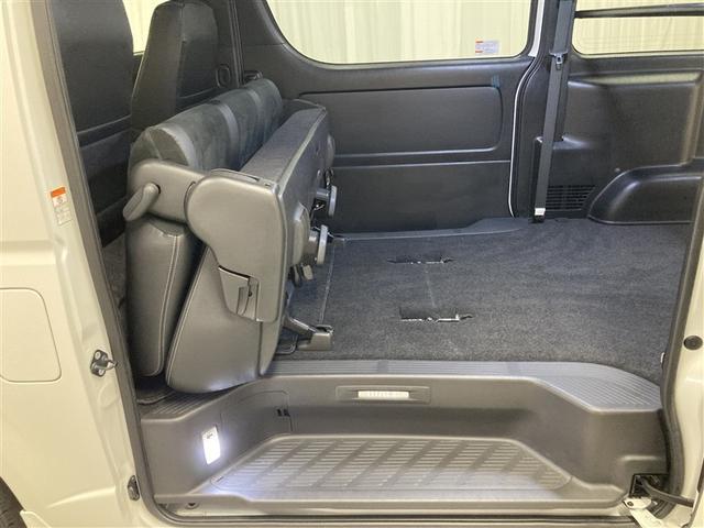 ハイエースバン スーパーＧＬ　ダークプライムＩＩ　ワンセグ　メモリーナビ　ミュージックプレイヤー接続可　バックカメラ　衝突被害軽減システム　ＥＴＣ　両側電動スライド　ＬＥＤヘッドランプ　ディーゼル（11枚目）