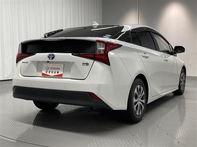 プリウス Ａプレミアム　革シート　フルセグ　メモリーナビ　ＤＶＤ再生　ミュージックプレイヤー接続可　バックカメラ　衝突被害軽減システム　ＥＴＣ　ドラレコ　ＬＥＤヘッドランプ（8枚目）