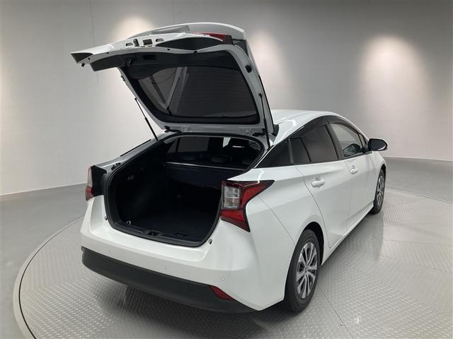 プリウス Ａプレミアム　革シート　フルセグ　メモリーナビ　ＤＶＤ再生　ミュージックプレイヤー接続可　バックカメラ　衝突被害軽減システム　ＥＴＣ　ドラレコ　ＬＥＤヘッドランプ（9枚目）