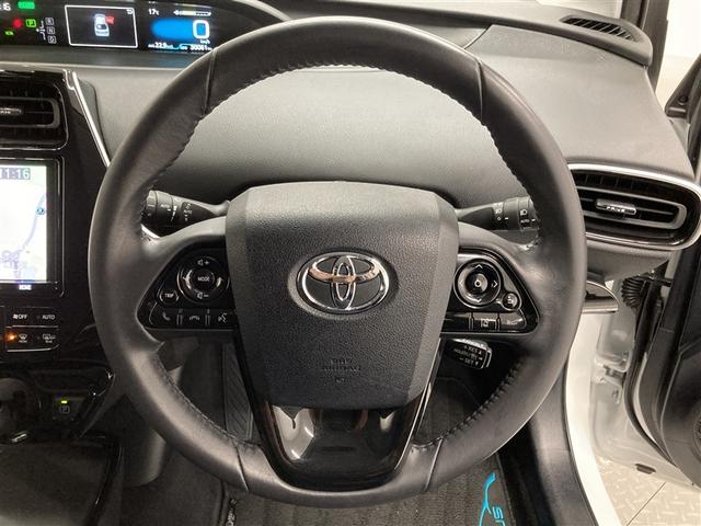 プリウス Ａプレミアム　革シート　フルセグ　メモリーナビ　ＤＶＤ再生　ミュージックプレイヤー接続可　バックカメラ　衝突被害軽減システム　ＥＴＣ　ドラレコ　ＬＥＤヘッドランプ（15枚目）