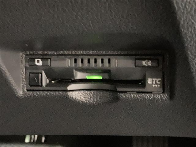 プリウス Ａプレミアム　革シート　フルセグ　メモリーナビ　ＤＶＤ再生　ミュージックプレイヤー接続可　バックカメラ　衝突被害軽減システム　ＥＴＣ　ドラレコ　ＬＥＤヘッドランプ（22枚目）