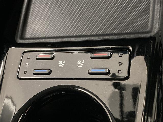 プリウス Ａプレミアム　革シート　フルセグ　メモリーナビ　ＤＶＤ再生　ミュージックプレイヤー接続可　バックカメラ　衝突被害軽減システム　ＥＴＣ　ドラレコ　ＬＥＤヘッドランプ（24枚目）