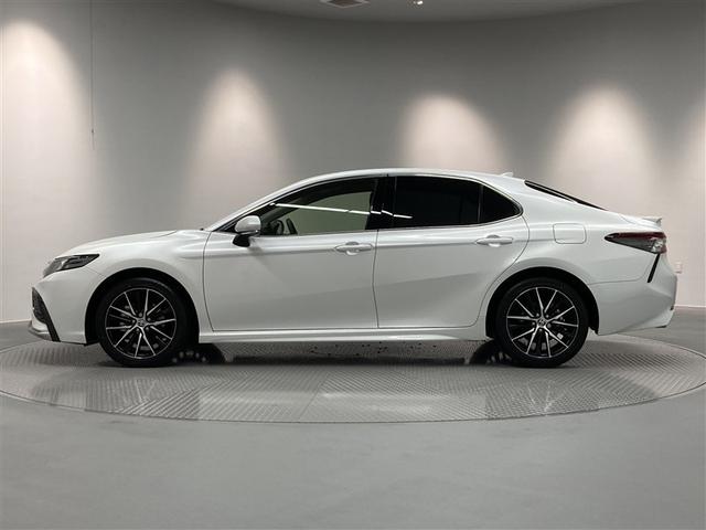 カムリ ＷＳレザーパッケージ　革シート　ＤＶＤ再生　ミュージックプレイヤー接続可　バックカメラ　衝突被害軽減システム　ＥＴＣ　ＬＥＤヘッドランプ（5枚目）