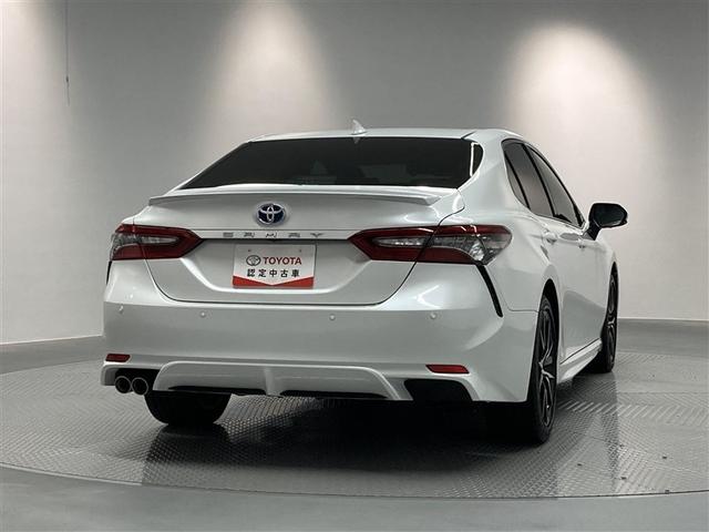 カムリ ＷＳレザーパッケージ　革シート　ＤＶＤ再生　ミュージックプレイヤー接続可　バックカメラ　衝突被害軽減システム　ＥＴＣ　ＬＥＤヘッドランプ（6枚目）