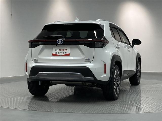 ヤリスクロス ハイブリッドZ アドベンチャー 4WD ミュージックプレイヤー接続可 バックカメラ 衝突被害軽減システム ETC ドラレコ LEDヘッドランプ ワンオーナー(8枚目)