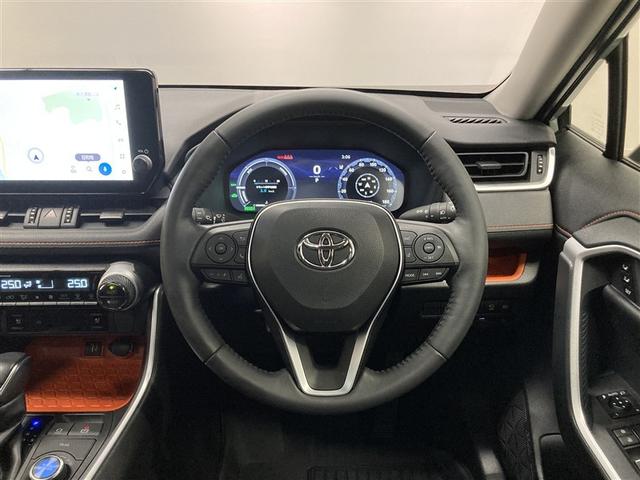 RAV4 ハイブリッドアドベンチャー サンルーフ 4WD ミュージックプレイヤー接続可 バックカメラ 衝突被害軽減システム ETC LEDヘッドランプ(17枚目)