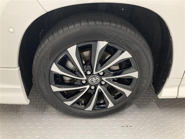 ノア ハイブリッドＳ－Ｚ　ＤＶＤ再生　ミュージックプレイヤー接続可　後席モニター　バックカメラ　衝突被害軽減システム　ＥＴＣ　両側電動スライド　ＬＥＤヘッドランプ　乗車定員７人　３列シート　ワンオーナー（34枚目）