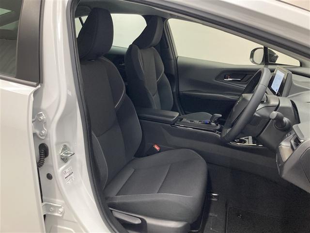 プリウス Ｇ　ミュージックプレイヤー接続可　バックカメラ　衝突被害軽減システム　ＥＴＣ　ＬＥＤヘッドランプ　ワンオーナー（11枚目）