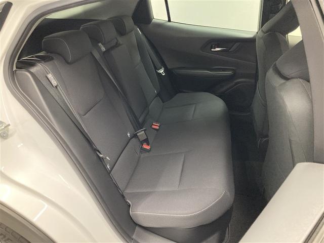 プリウス Ｇ　ミュージックプレイヤー接続可　バックカメラ　衝突被害軽減システム　ＥＴＣ　ＬＥＤヘッドランプ　ワンオーナー（12枚目）