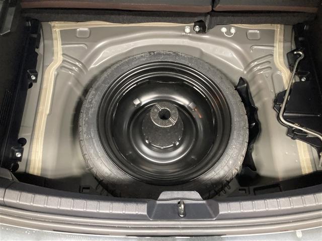 ヴィッツ ハイブリッドＵ　フルセグ　メモリーナビ　ＤＶＤ再生　ミュージックプレイヤー接続可　バックカメラ　衝突被害軽減システム　ＥＴＣ（10枚目）