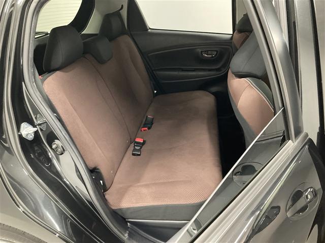 ヴィッツ ハイブリッドＵ　フルセグ　メモリーナビ　ＤＶＤ再生　ミュージックプレイヤー接続可　バックカメラ　衝突被害軽減システム　ＥＴＣ（12枚目）